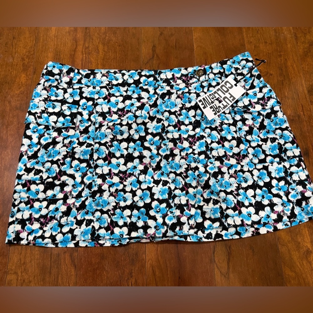 Blue Floral Mini Skirt with Front Pocket - Unknown Brand